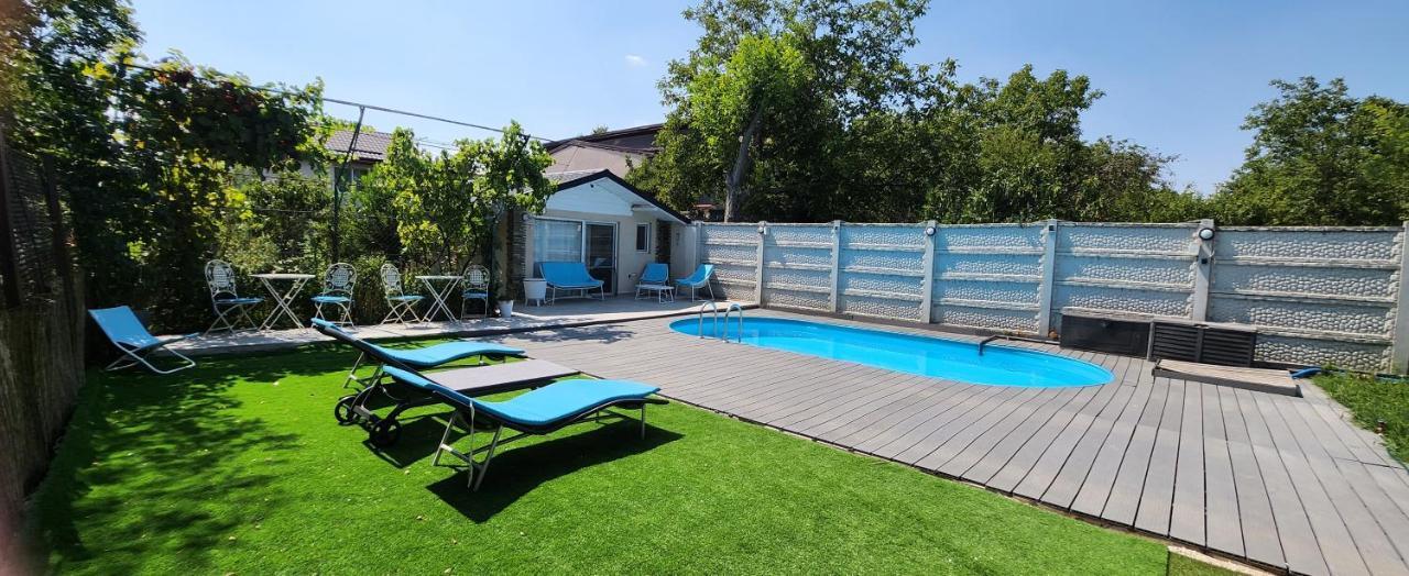 Morii Lake Pool Villa Bukarest Exterior foto